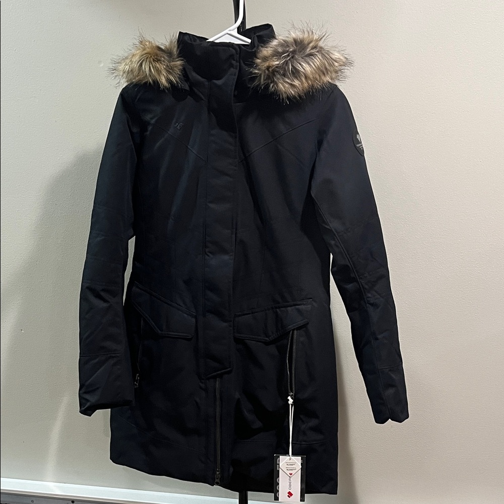 Obermeyer Sojourner Down Black Fur-Trimmed Coat. Removable fur & removable hood.